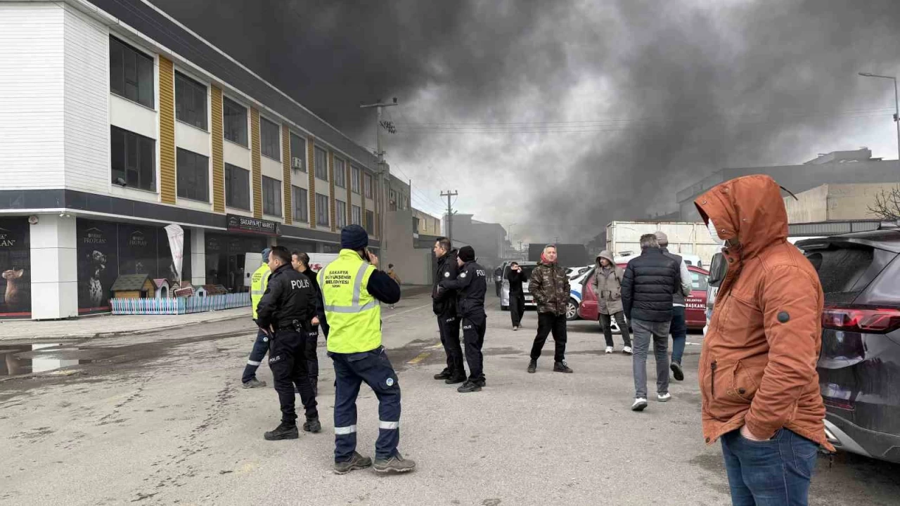 Sakarya'da mobilyaclar arsnda yangn