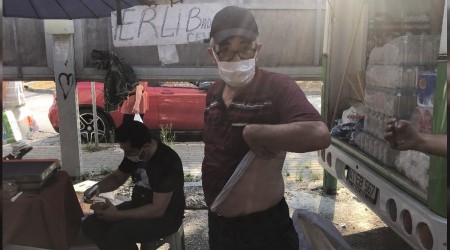 Semt pazarında maganda kurşunu dehşeti