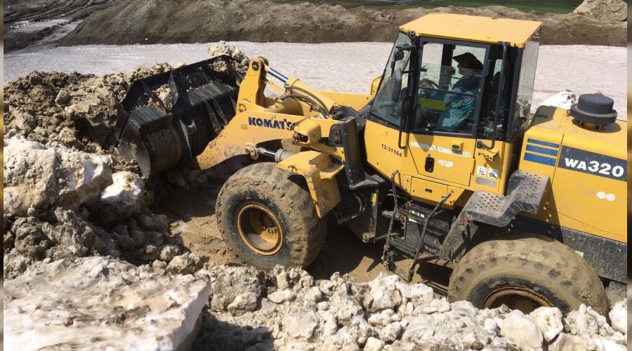 Şırnak'ta karla mücadele devam ediyor