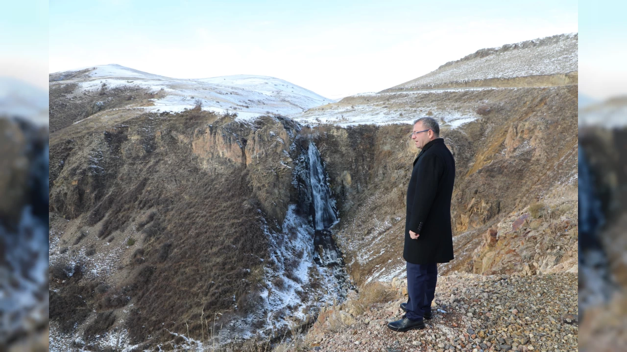 Susuz Şelalesi, yeni çevre düzenlemesiyle misafirlerini ağırlıyor