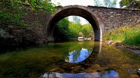 Tarihi köprünün çevresi güzelleşti