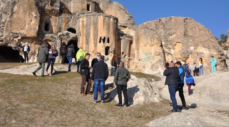 Turistler Frig Vadisi’ni sevdi