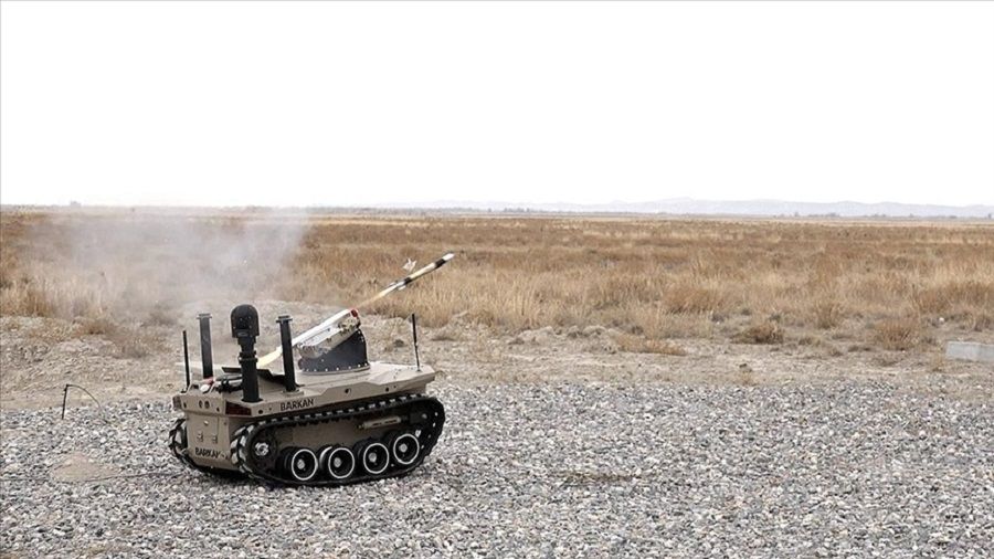 Türkiye'nin "robot askeri" füze attı