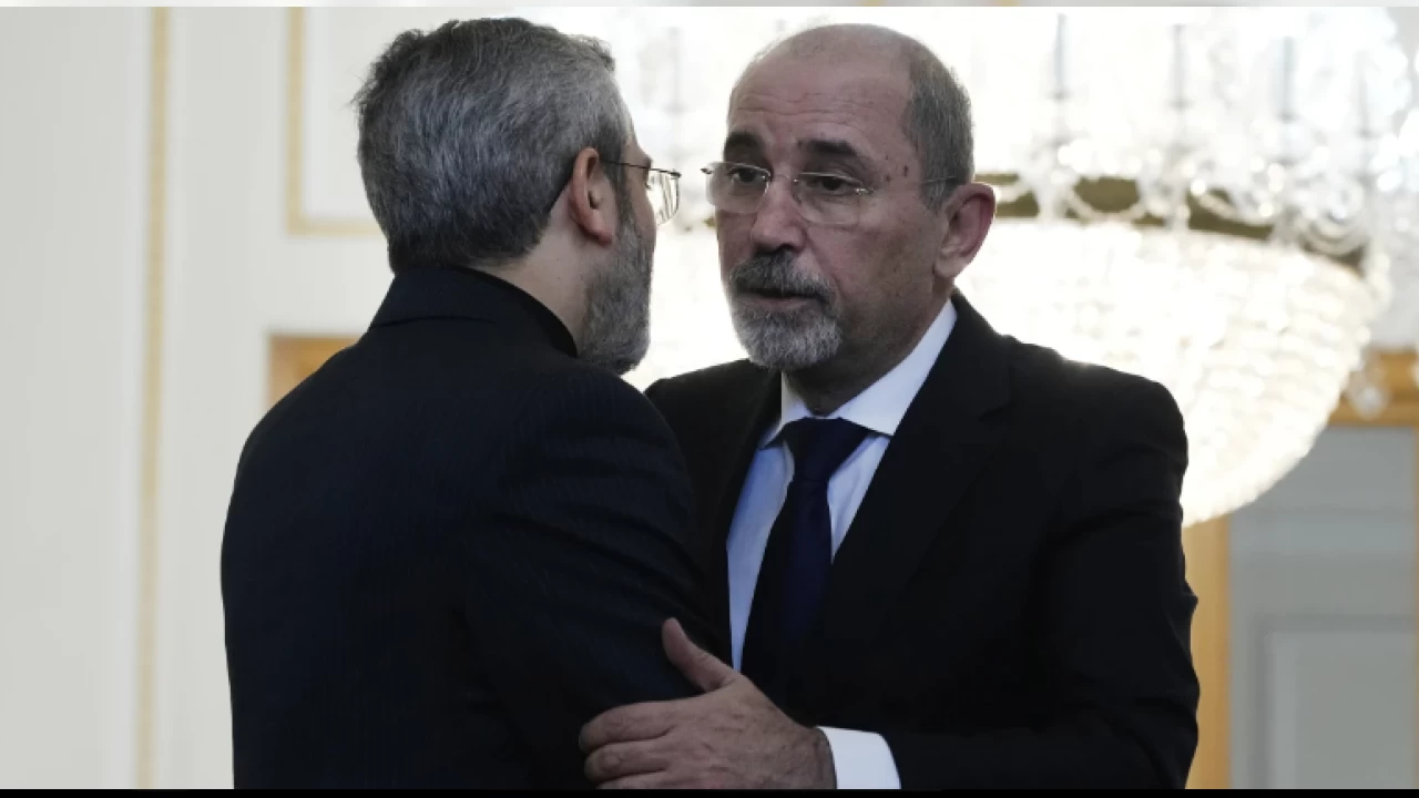 Ürdün, İsrail ile İran arasında mekik dokuyor