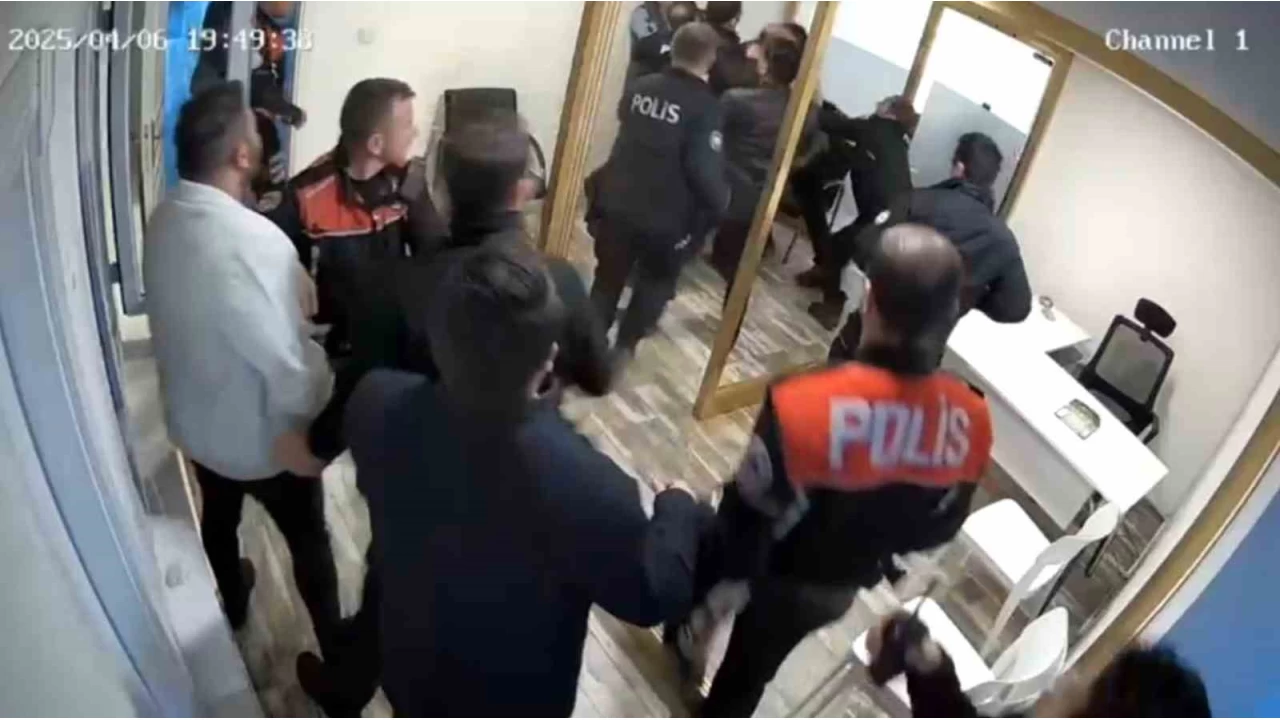 Vanmall AVM yönetiminde kavga