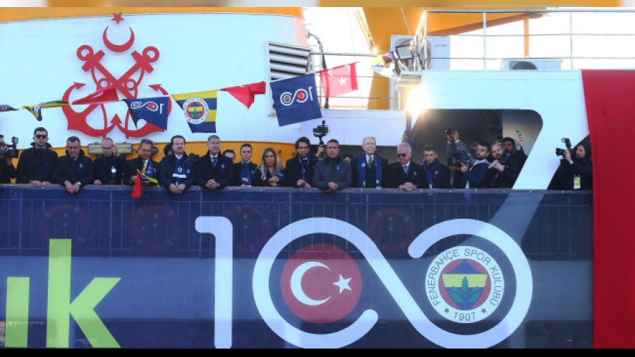 10 Kasım Fenerbahçe Vapuru Dolmabahçe'de