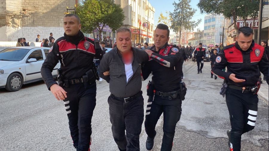 Adıyaman'da 'araç parkı' kavgası: 8 yaralı, 10 gözaltı