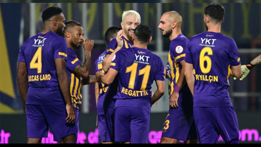 Ahmed Kutucu, Eyüpspor'da parlıyor