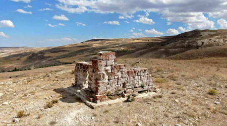 Altı asırdır yalnız gizemini koruyor