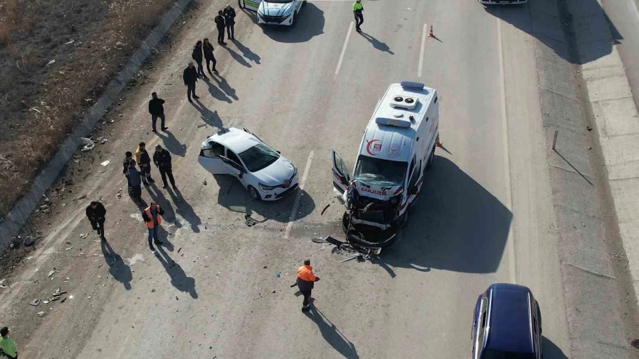 Ankara-Bolu Karayolunda kaza: 2'si ar 5 yaral