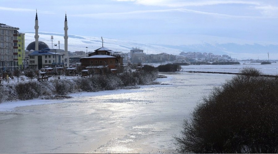 Ardahan donuyor: Eksi 23 derece