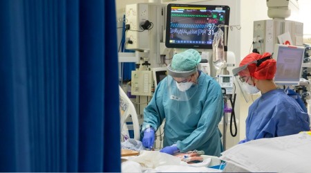 Avrupa salgına teslim