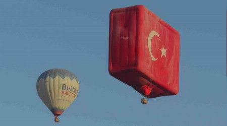 Balonlar 30 Ağustos için havalandı
