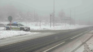 Bolu Dağı'nda kar kalınlığı 20 santimetreye ulaştı