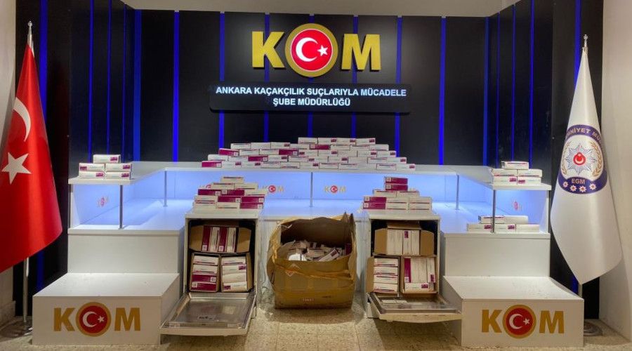 Bulaşık makinesine gizlenmiş şekilde 6 bin 890 adet tıbbi cihaz ele geçirildi 