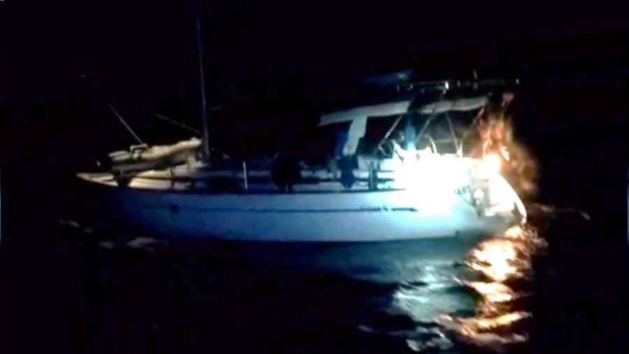 Çanakkale açıklarında 56 göçmen yakalandı