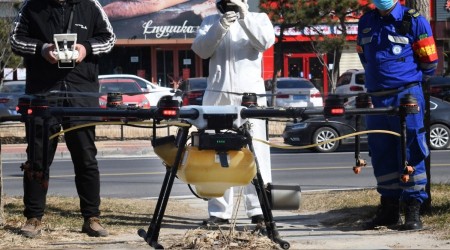 Çin’de salgında robotlar sokağa çıktı