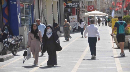 Cizre alev alev yanıyor