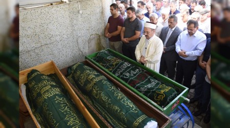 Derede boğulan 3 çocuk toprağa verildi