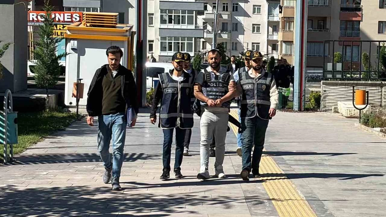 Eski sevgili cinayetinde katil zanlıları tutuklandı