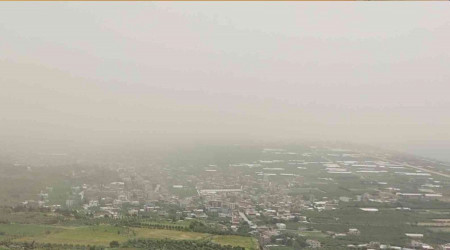 Hatay'da toz taşınımı etkili oluyor
