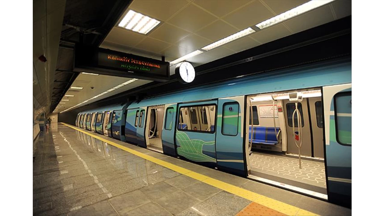 stanbul'da baz yollar ve metro istasyonlar kapatld