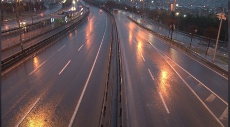 stanbul'da yollar bo kald