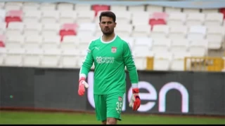 Kaleci Ali'ye yeni sözleşme