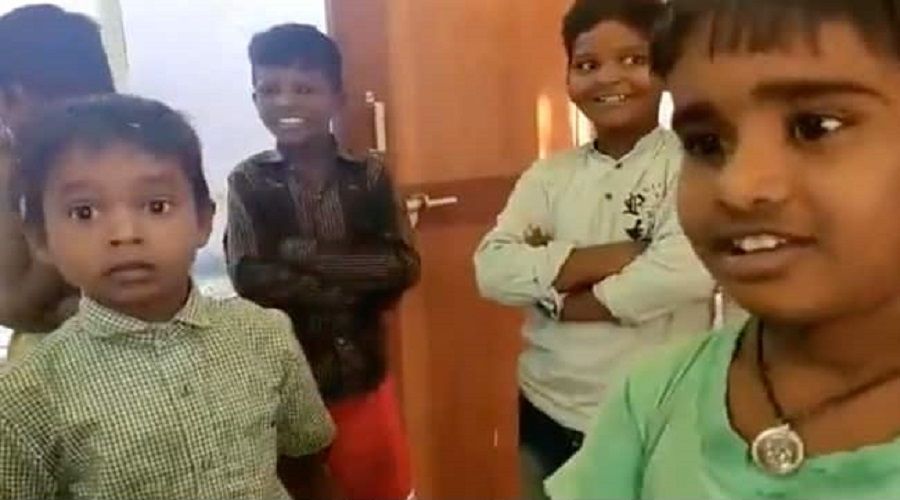 Kalemi çalınan öğrenci karakola giderek şikayetçi oldu