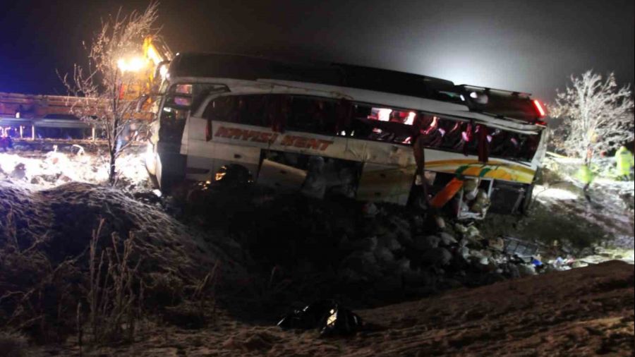 Kayseri’de yolcu otobüsü şarampole devrildi: 4 ölü, 24 yaralı