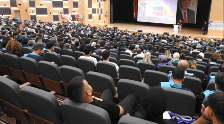 Kilis Üniversitesi'nde buruk mezuniyet