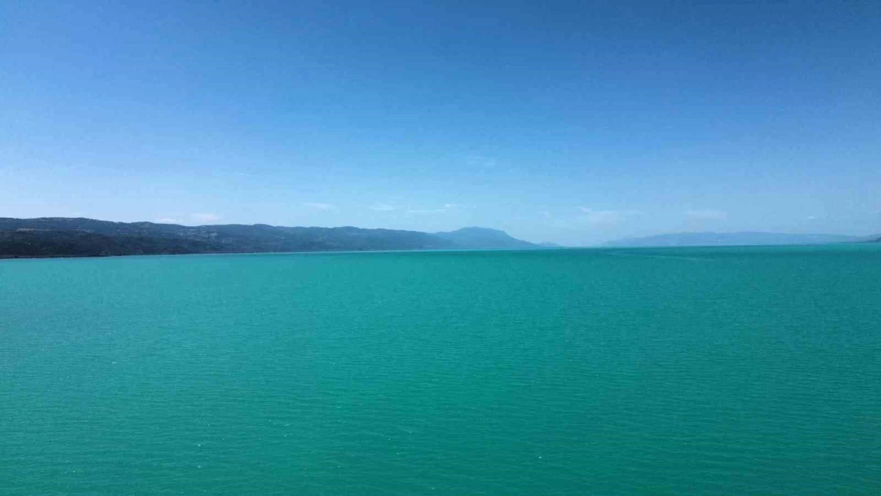 Maldivler değil İznik Gölü..