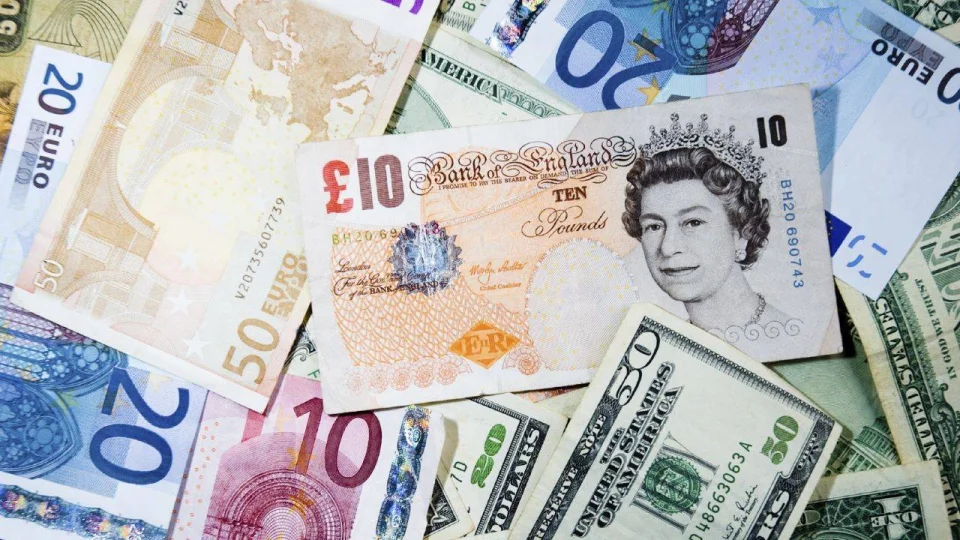 Neden dolar bu kadar hızla eriyor?