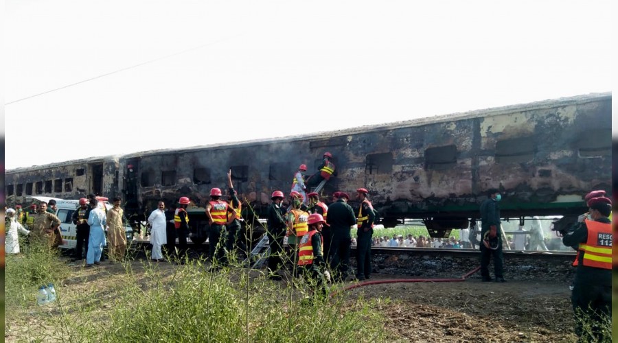 Pakistan’da tren faciası