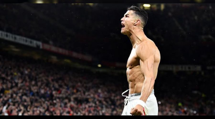 Ronaldo gollerini Manchester United iin atmaya devam ediyor