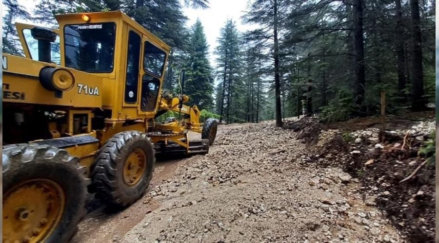 Sel nedeniyle mahsur kalan işçiler kurtarıldı