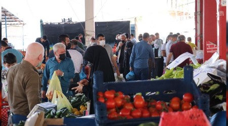 Siirt'te açılan semt pazarında kurallar hiçe sayıldı