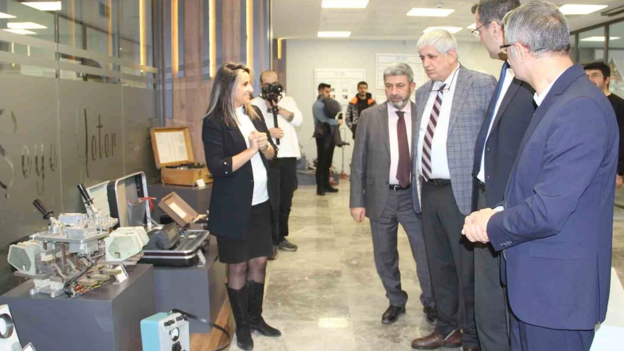 Türkiye'nin ilk özel elektrik müzesi Erzurum'da açıldı