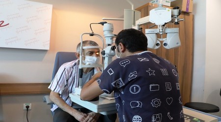Vitrektomi ameliyatı ile kalıcı görme kaybı engellenebilir
