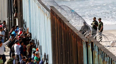 ABD'nin Meksika sınırına 1000 kişilik çadır kuruluyor