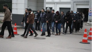 Alt tabakaya yasa dışı bahis operasyonları devam ediyor: 61 zanlı adliyede