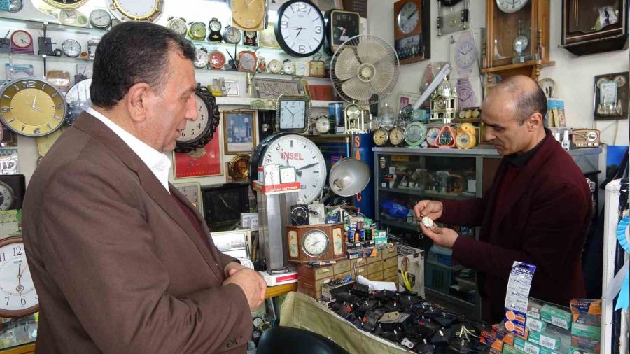 Asırlık saatlere ayar