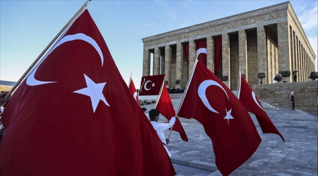 Atamızı saygı, minnet ve rahmetle anıyoruz