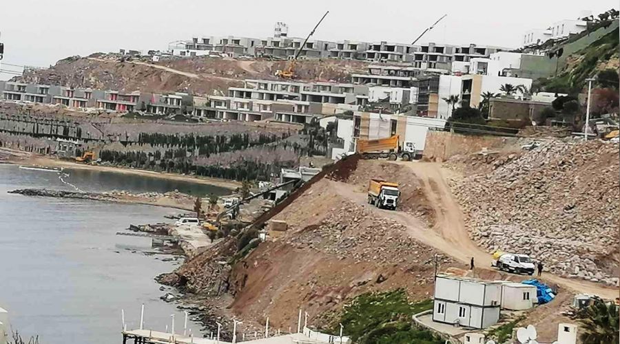 Denizi doldururken yakalandılar