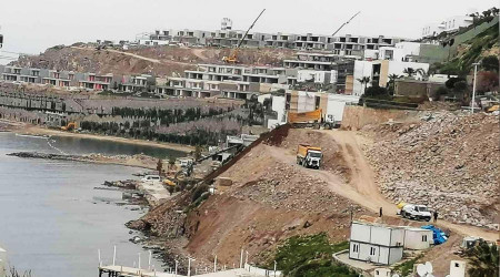 Denizi doldururken yakalandılar