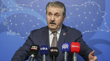 Destici: İslam ülkelerinde bulunan tüm ABD üsleri kapatılmalıdır