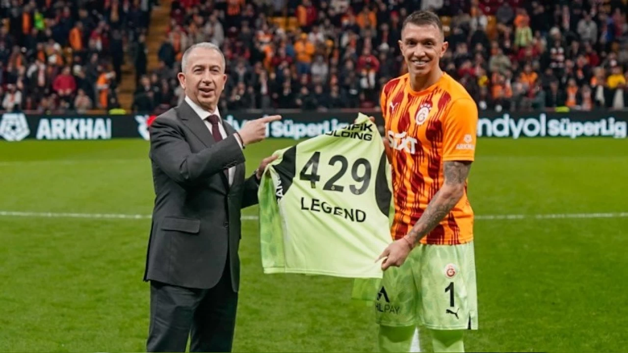 Fernando Muslera, Galatasaray'n ligde en ok forma giyen oyuncusu oldu