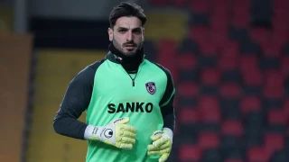 Galatasaray kalesinde beklenen operasyon gerçekleşiyor