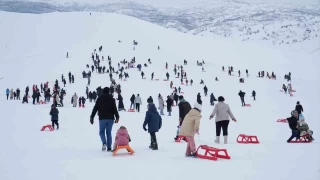 Gzeltepe Kayak Merkezi'ne youn ilgi