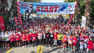 Halk Cumhuriyet Koşusu'na akın etti